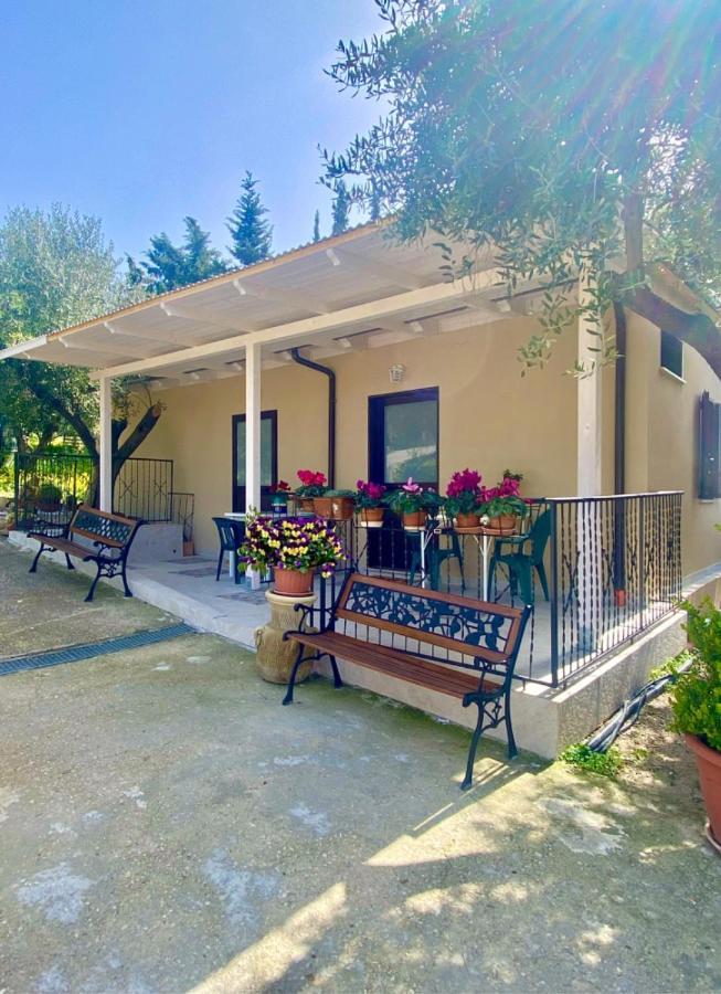 Chalet del girasole Castellabate Esterno foto